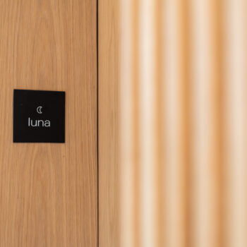 LUNA (15) LUNA (15)